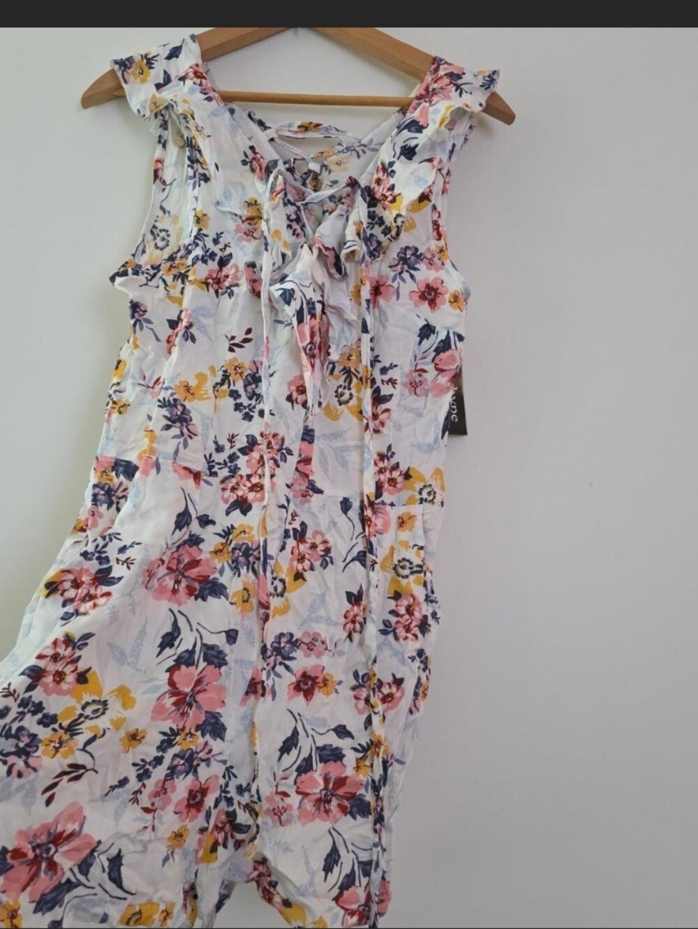 Floral Ruffle Romper Womens L Hype Preppy Boho Festival NWT Tie Up